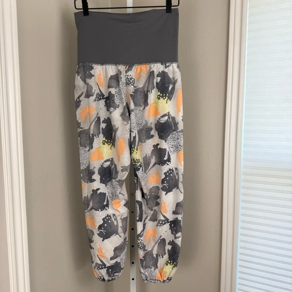 Lululemon OM‎ pants Size 6 Harlem pants